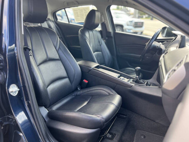 2017 Mazda MAZDA3 Touring