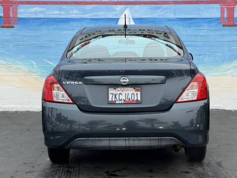 2015 Nissan Versa 1.6 S