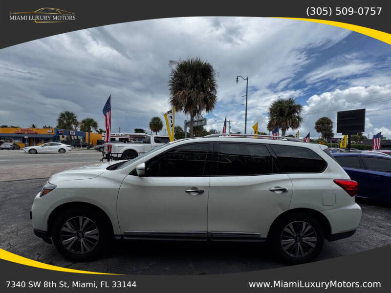 2020 Nissan Pathfinder SL