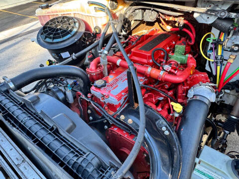 2017 Freightliner M2 106