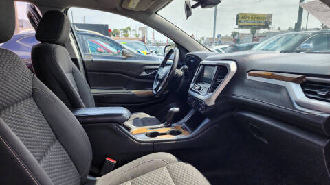 2019 GMC Acadia SLE-1