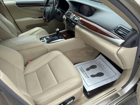2015 Lexus LS 460