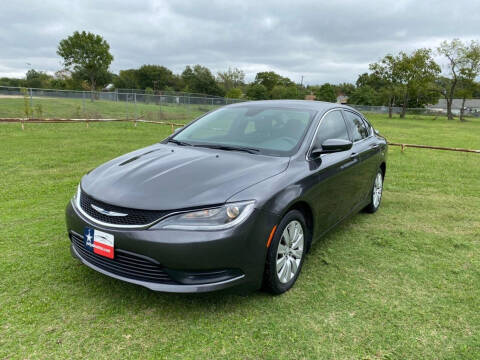 2015 Chrysler 200 for sale at LA PULGA DE AUTOS in Dallas TX