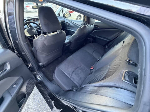 2016 Toyota Prius Three