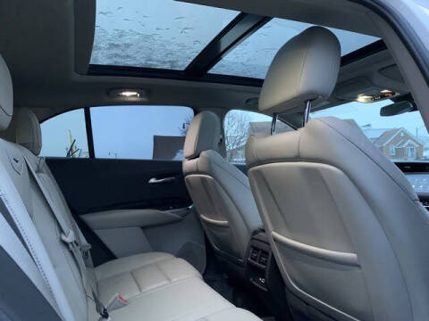 2022 Cadillac XT4 Premium Luxury