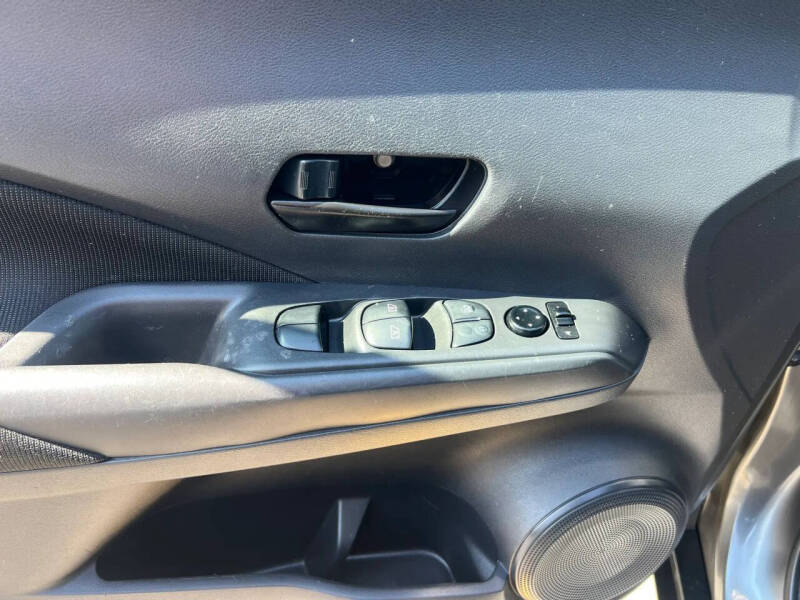 2021 Nissan Kicks S