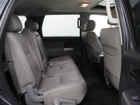 2018 Toyota Sequoia SR5