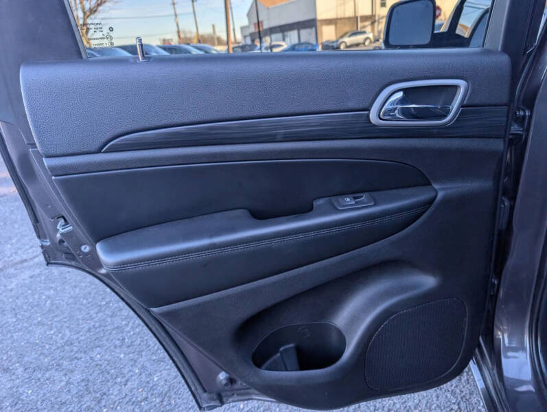 2020 Jeep Grand Cherokee Altitude