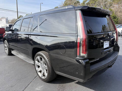 2017 Cadillac Escalade ESV Luxury