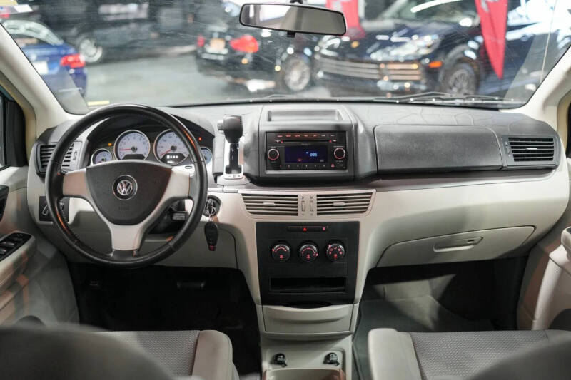 2009 Volkswagen Routan