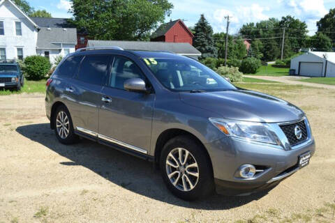 2015 Nissan Pathfinder for sale at Paul Busch Auto Center Inc in Wabasha MN