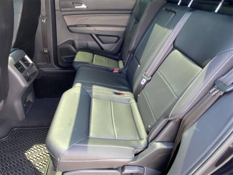 2022 Volkswagen Atlas Cross Sport V6 SEL R-Line 4Motion