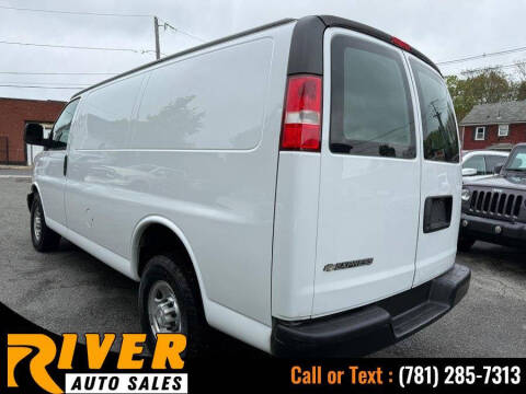2017 Chevrolet Express 2500