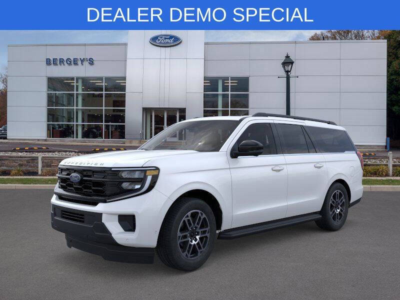 2025 Ford Expedition MAX Active