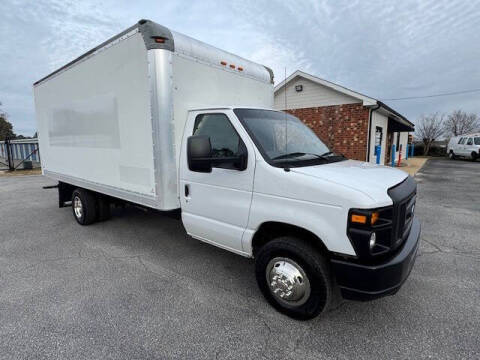 2017 Ford E-Series E-350 SD