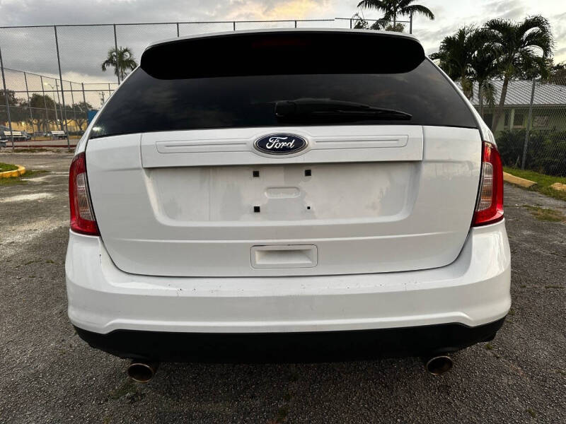 2014 Ford Edge SE