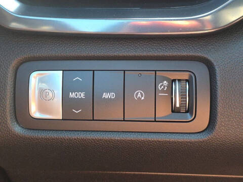 2024 GMC Acadia AT4