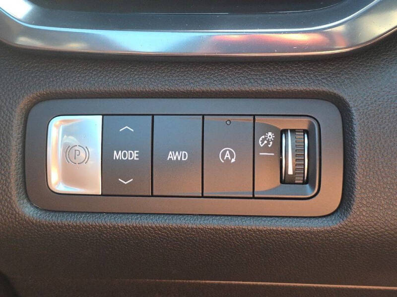 2024 GMC Acadia AT4