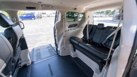 2020 Chrysler Pacifica Touring L