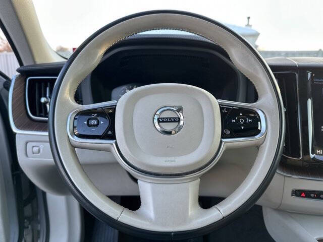 2019 Volvo XC60 T5 Inscription