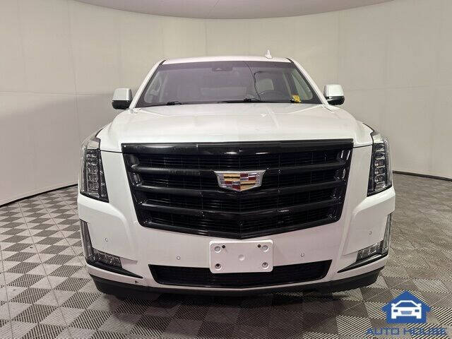 Used 2019 Cadillac Escalade ESV Luxury with VIN 1GYS3HKJ7KR277077 for sale in Peoria, AZ