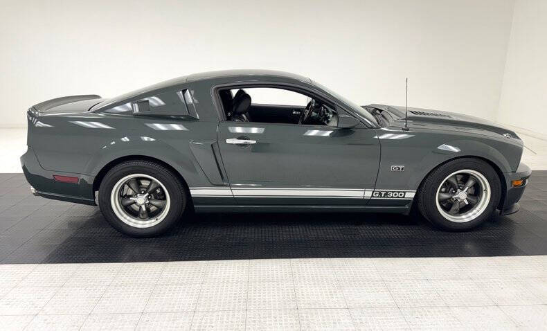 2006 Ford Mustang