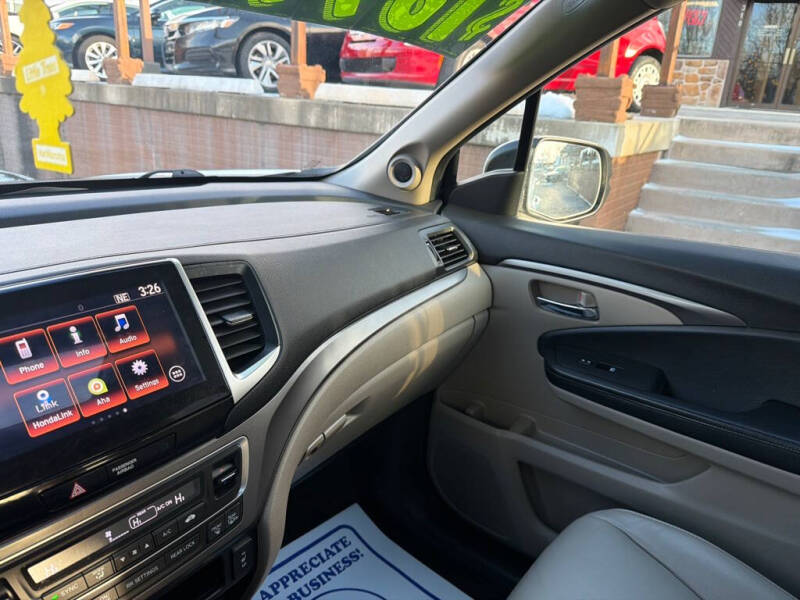 2016 Honda Pilot EX-L's photo