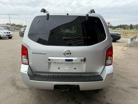 2012 Nissan Pathfinder SV