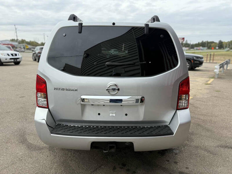 2012 Nissan Pathfinder SV