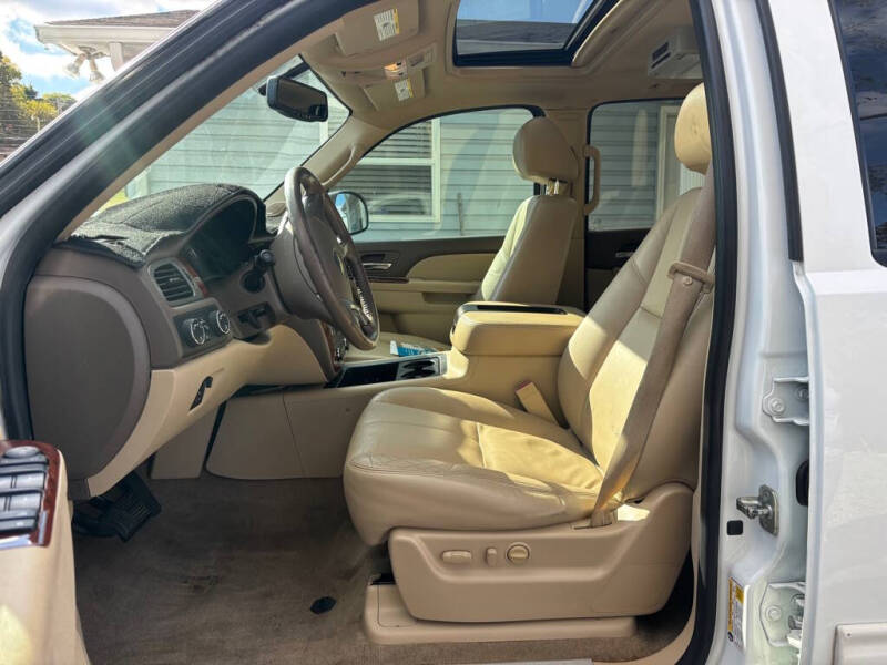 2012 Chevrolet Suburban LT 2500