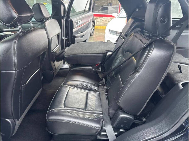 2017 Ford Explorer Platinum