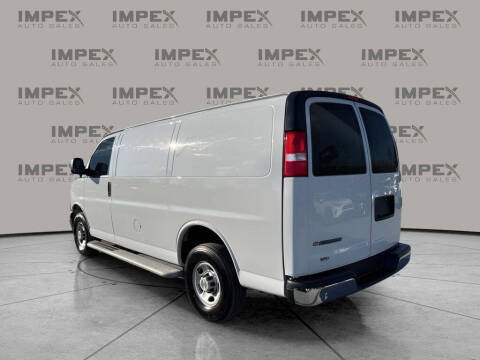 2024 Chevrolet Express 2500
