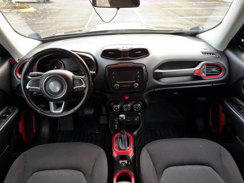 2017 Jeep Renegade Trailhawk
