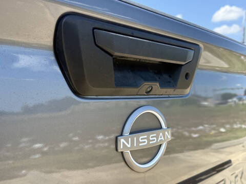 2022 Nissan Frontier SV