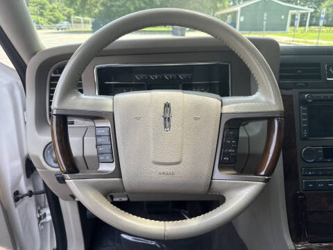 2013 Lincoln Navigator L
