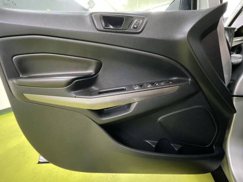 2020 Ford EcoSport SES