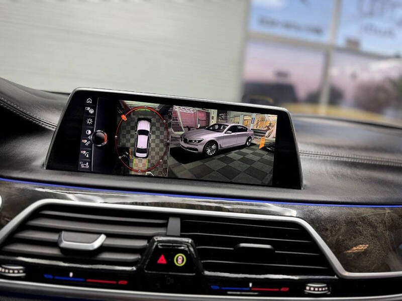 2017 BMW 7 Series 750i