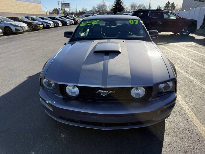 2007 Ford Mustang GT Deluxe