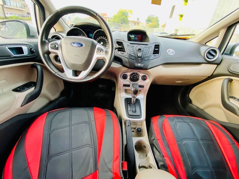 2014 Ford Fiesta SE