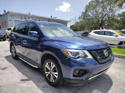 2017 Nissan Pathfinder SL
