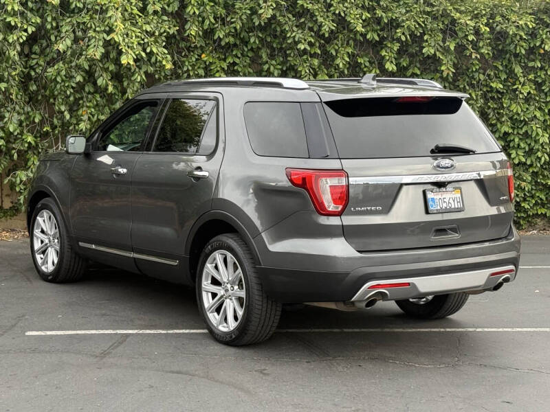 2017 Ford Explorer Limited