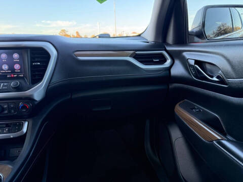 2022 GMC Acadia SLE
