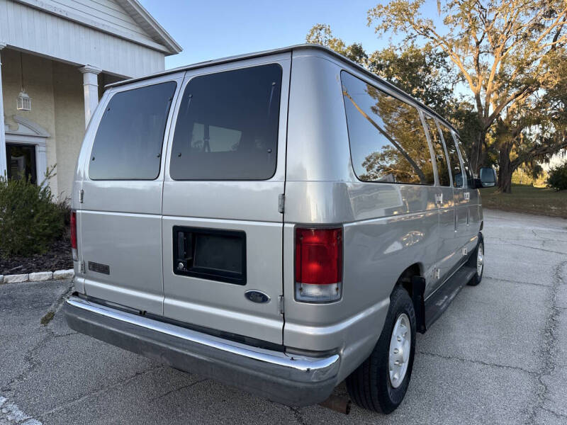 2003 Ford Econoline