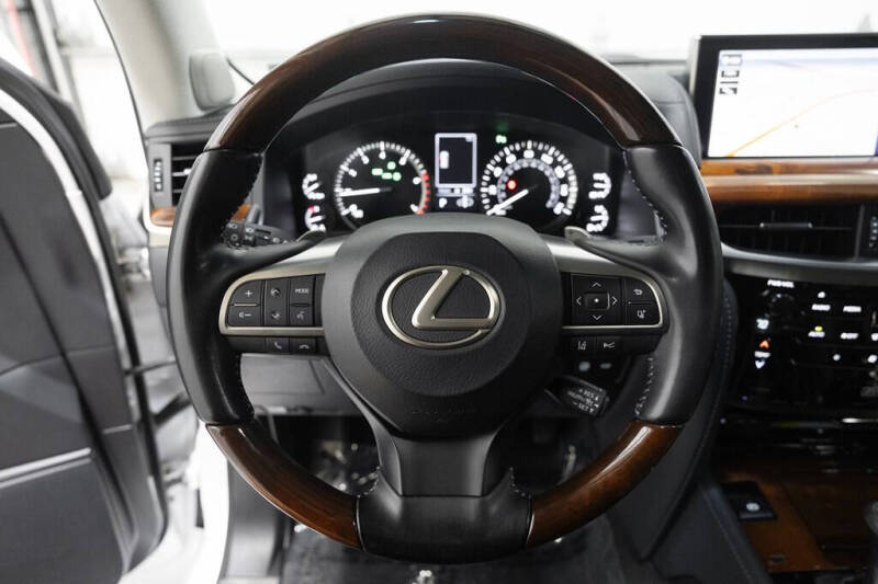 2021 Lexus LX 570 Three-Row