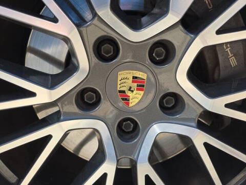 2023 Porsche Cayenne