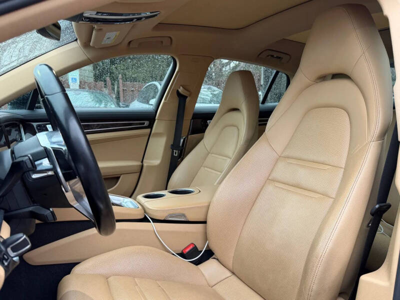 2018 Porsche Panamera 4S