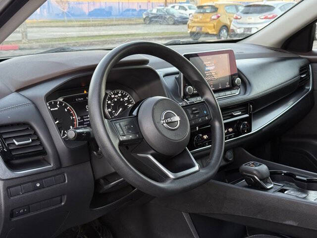 2022 Nissan Rogue SV