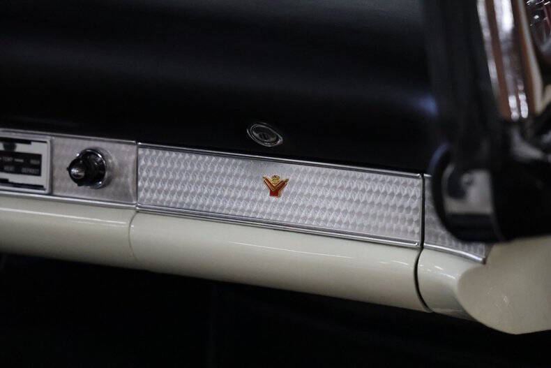 1956 Ford Thunderbird