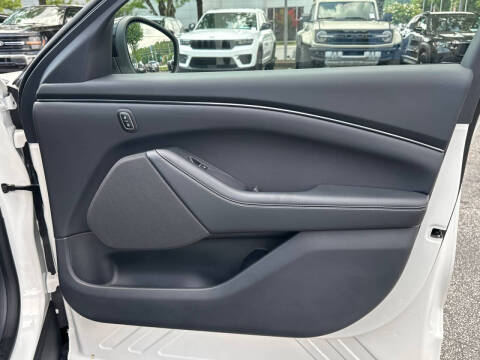 2026 Ford Mustang Mach-E Select