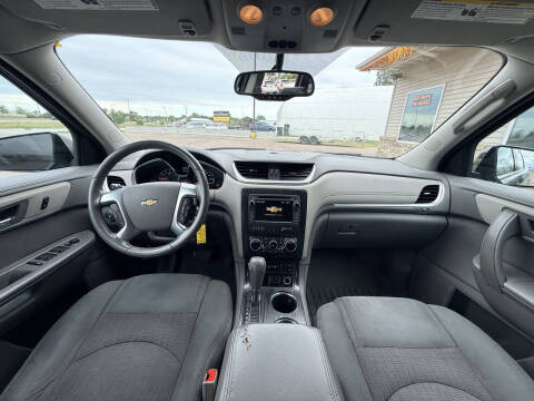 2017 Chevrolet Traverse LT